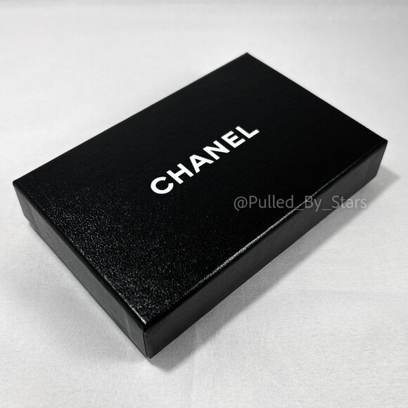 CHANEL Vintage Early '90s Black Gift Box with White Logo + Accessories - Picture 11 of 16